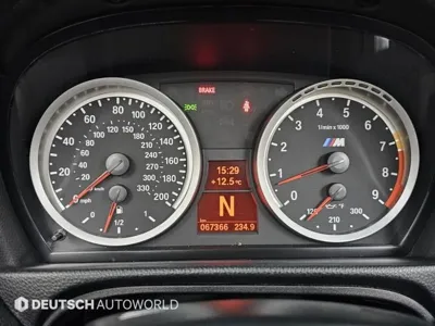 BMW M3 2011, 67366 км, за 24287.78 USD - фото 8