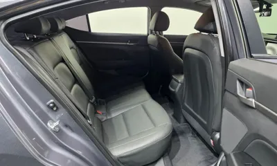 Hyundai Avante 2018, 122939 км, за 5795.4 USD - фото 12