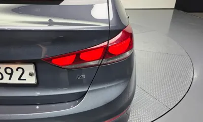 Hyundai Avante 2018, 122939 км, за 5795.4 USD - фото 23