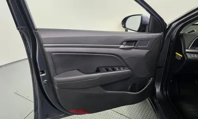 Hyundai Avante 2018, 122939 км, за 5795.4 USD - фото 24