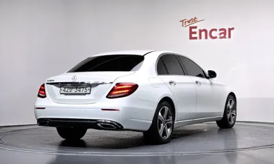 Mercedes-Benz E-Class 2019, 78732 км, за 15570.04 USD
