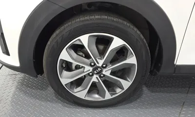 Kia Stonic 2019, 185262 км, за 4923.2 USD