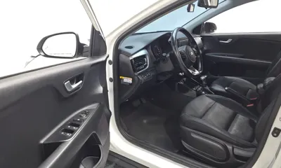 Kia Stonic 2019, 185262 км, за 4923.2 USD - фото 10