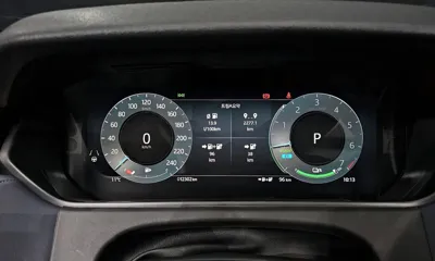 Land Rover Range Rover Velar 2024, 12302 км, за 48893.29 USD - фото 8