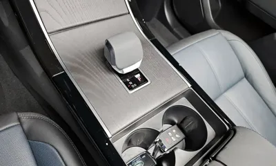 Land Rover Range Rover Velar 2024, 12302 км, за 48893.29 USD - фото 9