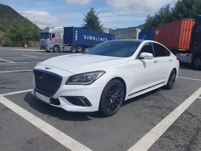 Hyundai Genesis 2015, 300000 км, за 8262.83 USD