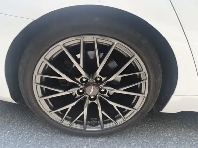Hyundai Genesis 2015, 300000 км, за 8262.83 USD