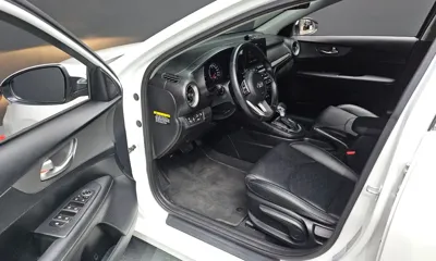 Kia K3 2020, 56017 км, за 8970.94 USD - фото 10