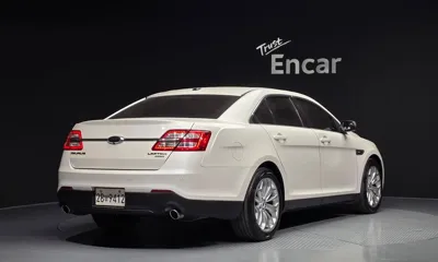 Ford Taurus 2017, 131316 км, за 5219.69 USD