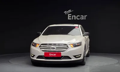 Ford Taurus 2017, 131316 км, за 5219.69 USD