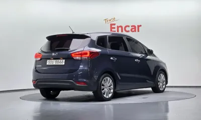 Kia Carens 2014, 76827 км, за 5185.77 USD