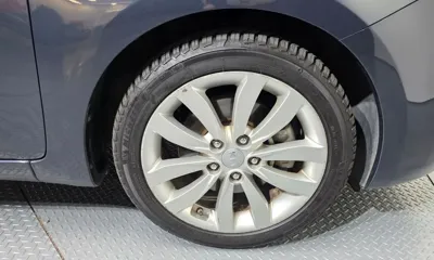 Kia Carens 2014, 76827 км, за 5185.77 USD