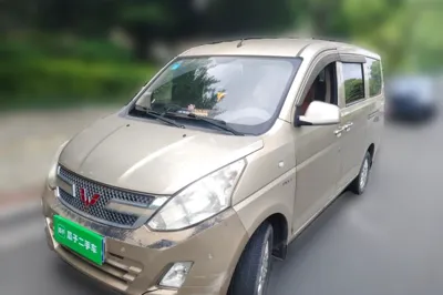 Wuling Rongguang V · 2016 год