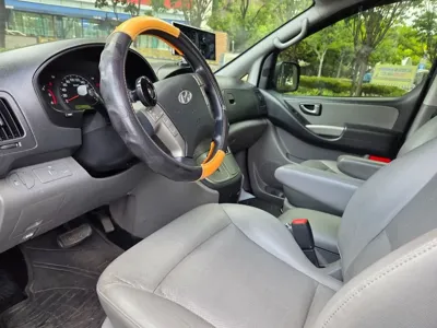 Hyundai Starex 2015, 134301 км, за 5120.13 USD