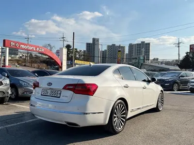 Kia K7 2012, 115800 км, за 3503.44 USD