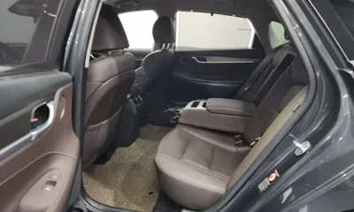 Hyundai Grandeur 2018, 149688 км, за 9692.96 USD - фото 11