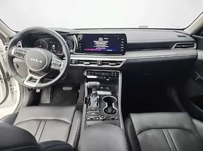 Kia K5 2023, 81713 км, за 14107.31 USD - фото 7