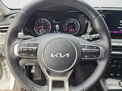 Kia K5 2023, 81713 км, за 14107.31 USD - фото 9