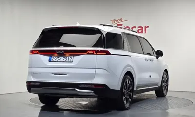 Kia Canival 2023, 62566 км, за 19029.8 USD