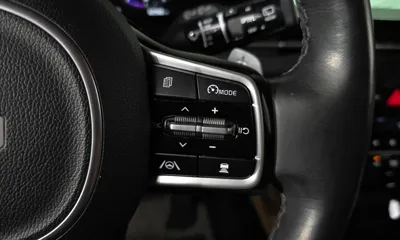 Kia Canival 2023, 62566 км, за 19029.8 USD - фото 16