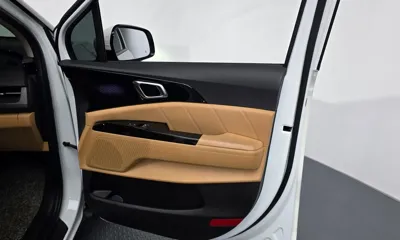 Kia Canival 2023, 62566 км, за 19029.8 USD - фото 25