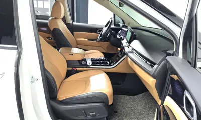 Kia Canival 2023, 62566 км, за 19029.8 USD - фото 26