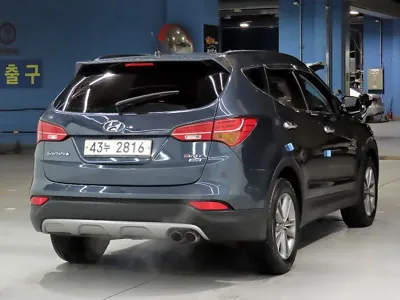Hyundai Santafe 2015, 143339 км, за 5842.2 USD