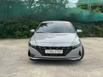 Hyundai Avante 2023, 41666 км, за 14301.5 USD