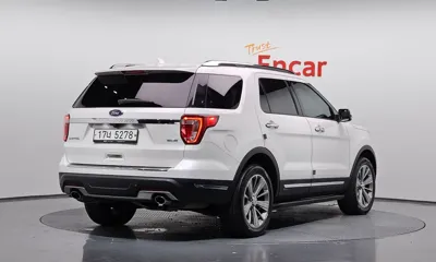 Ford Explorer 2018, 74753 км, за 12216.71 USD