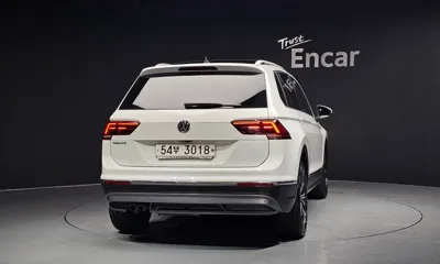 Volkswagen Tiguan 2018, 53460 км, за 13749.35 USD