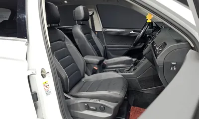 Volkswagen Tiguan 2018, 53460 км, за 13749.35 USD - фото 11