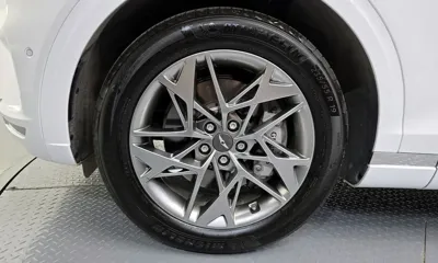 Genesis GV70 2023, 37105 км, за 25820.25 USD