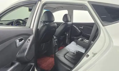 Hyundai Tucson 2014, 133599 км, за 5054.48 USD - фото 12