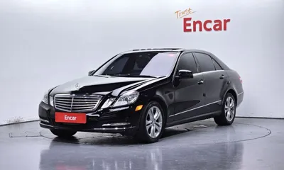 Mercedes-Benz E-Class · 2011 год