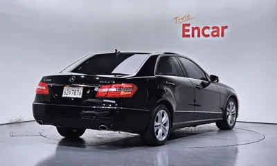 Mercedes-Benz E-Class 2011, 117019 км, за 5189.17 USD