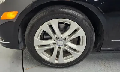 Mercedes-Benz E-Class 2011, 117019 км, за 5189.17 USD