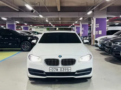 BMW 5-Series · 2015 год