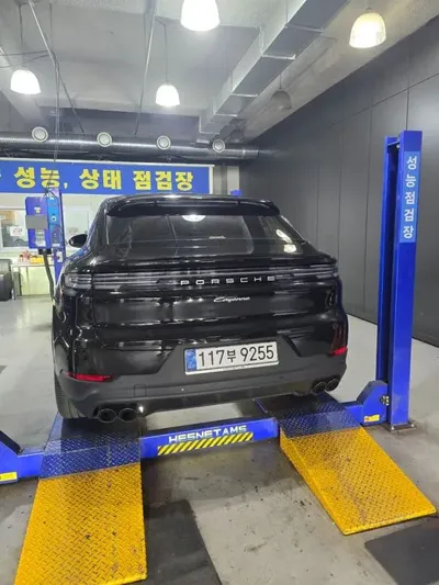 Porsche Cayenne 2025, 6963 км, за 110749.24 USD