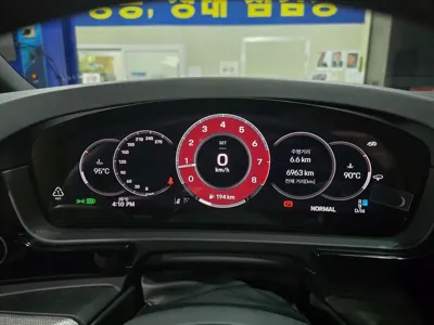 Porsche Cayenne 2025, 6963 км, за 110749.24 USD