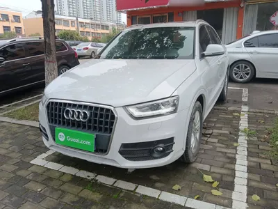 Audi Q3 · 2015 год