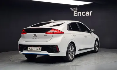 Hyundai Ioniq 2016, 195716 км, за 3893.91 USD