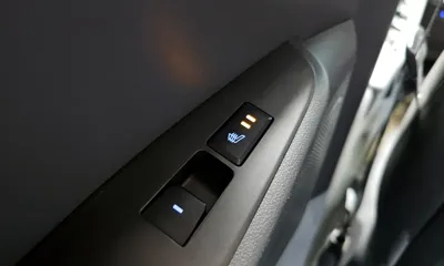 Hyundai Ioniq 2016, 195716 км, за 3893.91 USD - фото 18