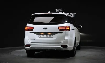 Kia Canival 2019, 113585 км, за 7680.19 USD