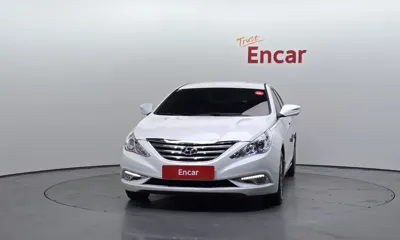 Hyundai Sonata 2013, 132802 км, за 3583.06 USD