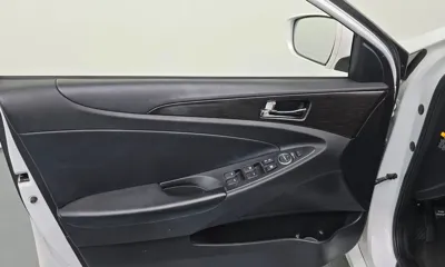 Hyundai Sonata 2013, 132802 км, за 3583.06 USD - фото 24