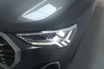 Audi Q3 2023, 36000 км, за 28525 USD - фото 9