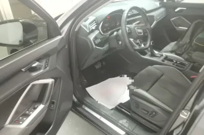 Audi Q3 2023, 36000 км, за 28525 USD - фото 24
