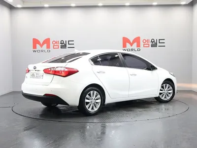 Kia K3 2015, 38647 км, за 4463.7 USD