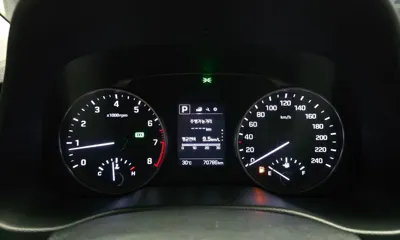 Hyundai Avante 2017, 70786 км, за 5513.98 USD - фото 8