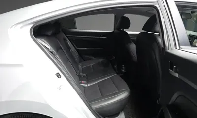 Hyundai Avante 2017, 70786 км, за 5513.98 USD - фото 12